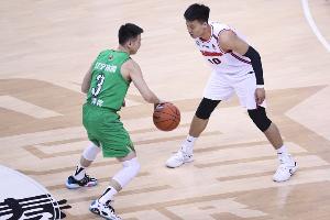 解說(shuō)：遼粵的每次相遇 都不愧于中國(guó)籃球“國(guó)家德比”的稱(chēng)號(hào)