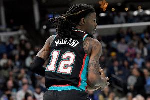 還值多少？莫蘭特全場(chǎng)14中4拿16分10助出現(xiàn)8失誤 正負(fù)值-17