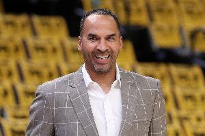 Shams：哈里森幾個月前說明年爭冠 如獨行俠排名高點他也不會被炒