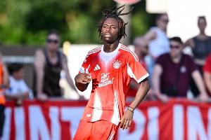 圖片報(bào)：拜仁17歲小將因違反夜間管理?xiàng)l例，被送回老東家