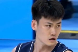 能攻能防！王睿澤9中6&三分4中2貢獻(xiàn)16分2板3助4斷