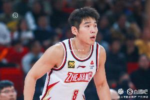 幾乎打滿全場(chǎng)！陸文博11中4拿到11分1助2斷 8板全隊(duì)最高