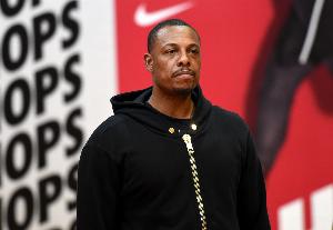 在夜店被插11刀？皮爾斯：夾克若薄一點人就沒了 只想認(rèn)識些女孩