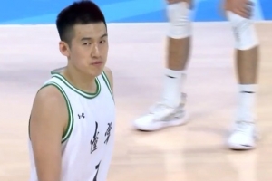 打光子彈！付豪9中5&三分4中2得到13分5板1助 拼到5犯離場