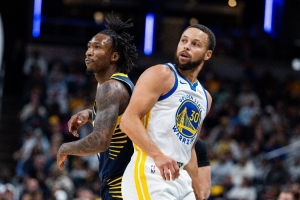 楊毅：欣賞庫里的方式與保羅等球員不同 庫里獨一無二&無法復(fù)制