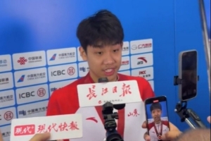 張展碩：潘展樂(lè)是我的偶像 我們關(guān)系很好 我有很多問(wèn)題都向他請(qǐng)假