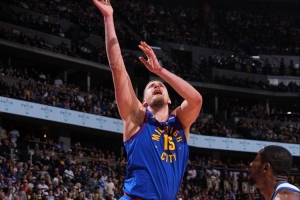 之前0勝4負！約基奇感嘆：我第一次得50+贏球 感覺這感覺很好