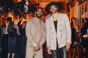 保羅曬與威少合照：生日快樂 兄弟?。『笳咿D(zhuǎn)發(fā)