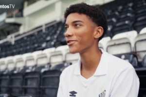 巴西媒體：西班牙人隊(duì)接觸小羅比尼奧的經(jīng)紀(jì)人和母親，進(jìn)行咨詢