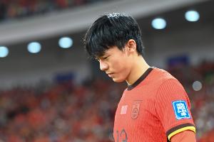 胡荷韜：因為賽程大家才一起訓(xùn)練4天5天，但這不能作為借口