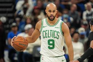 這太狠了！懷特追防身后直接帽翻韋爾斯