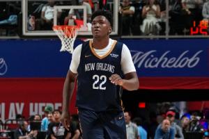 獲重用！13號秀中鋒奎因大放異彩 替補(bǔ)37分鐘轟26分7板4助