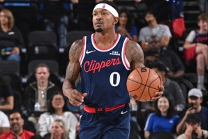 比爾賽季報(bào)銷！解說：突然有了一種總被快船開玩笑的宿命感