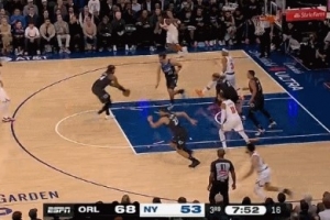 想往哪里逃！哈特溜底線試圖反籃 薩格斯身后瞅準(zhǔn)血腥釘板大帽！