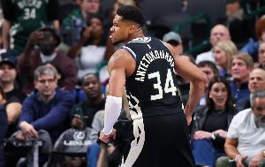 里弗斯談字母哥缺陣：這場我們研究過最合適輪休 早上還勸他別打