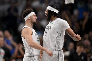 《達(dá)拉斯籃球日?qǐng)?bào)》：獨(dú)行俠將交易濃眉克萊 為他們尋找合適下家