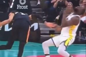 追夢防守文班被打到臉痛苦倒地！巴特勒：快給他喊救護車?