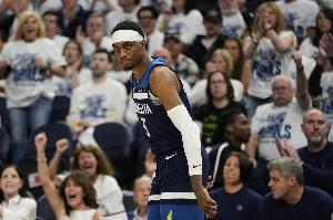 多項(xiàng)生涯新高！狼隊(duì)曬麥丹數(shù)據(jù)：18.4分1.4封蓋 三分53.8%聯(lián)盟第1