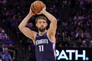 Amick：聯(lián)盟有幾支球隊(duì)有意和國王討論小薩交易 拉文則無人問津