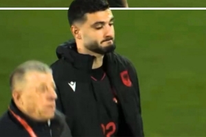 阿爾巴尼亞鎖定附加賽名額，但布羅亞賽后落淚情緒低落+拒絕慶祝