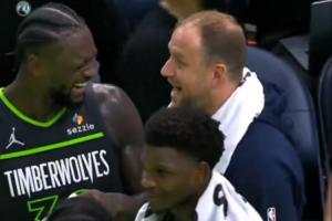 何意味？威少壓哨三雙 蘭德爾和隊(duì)友喜笑顏開