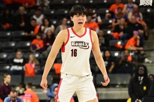 青島隊記：瀚森全面表現(xiàn)贏得認可 增強狀態(tài)自信心仍有可能回一隊