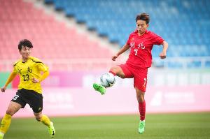 全運(yùn)女足決賽湖北隊(duì)vs江蘇隊(duì)首發(fā)：王霜、吳海燕、李夢(mèng)雯登場(chǎng)