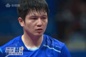 “別急”還是“別慌”？樊振東比賽賽點(diǎn)時(shí)不斷給自己打氣