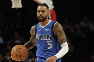 大發(fā)神威！拉塞爾強攻再中一球 個人連得8分率隊再度追平快船