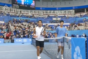 布云朝克特直落兩盤(pán)擊敗王亨洲，晉級(jí)全運(yùn)會(huì)網(wǎng)球男單第三輪