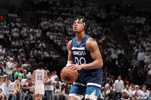 場(chǎng)均3.9分！Scotto：小香農(nóng)左腳第五跖骨骨挫傷 一周后接受復(fù)查