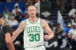 豪澤：大家建立默契速度很快 我們在彼此適應(yīng)正朝著正確方向前進(jìn)