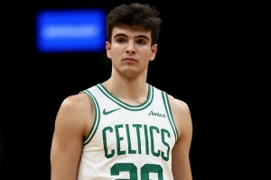 布朗：岡薩雷斯很渴望上場打球  教練要求的事他都會(huì)全力以赴完成