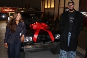 真愛了！唐斯隨口一句懷念媽媽的老車 女友準備數(shù)月將其送給唐斯