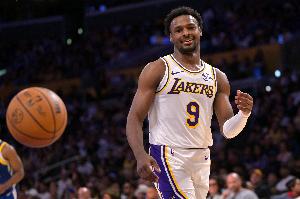 賽季首次首發(fā)！布朗尼上季面對雄鹿曾砍17分3板5助 得分生涯紀錄