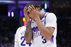 茂了！基昂特·喬治絕殺投出三不沾 爵士和公牛進(jìn)入加時