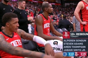 統(tǒng)治籃板球！火箭單場四個球員籃板上雙 隊(duì)史2001年來首次