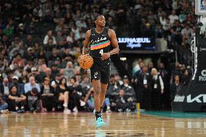 7人上雙！?？怂拐勎陌嗳标嚕何覀兪且粋€(gè)團(tuán)隊(duì) 很多人都準(zhǔn)備好上場(chǎng)