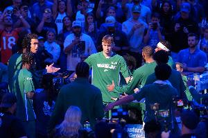 主場戰(zhàn)開拓者！獨(dú)行俠首發(fā)：布威 克里斯蒂 弗拉格 華盛頓 加福德