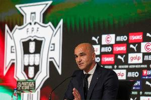 葡萄牙主帥：有C羅、門德斯和內(nèi)托會更好，我們無需計算器去算分