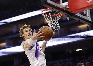 要價(jià)高是有原因的！馬爾卡寧過去三場場均40.7分鐘轟下40.7分！