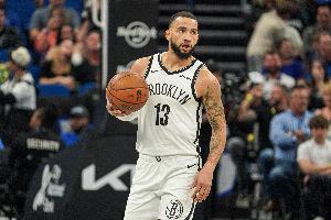 高效表現(xiàn)！馬丁12中8&三分6中3拿到20分&填滿數(shù)據(jù)欄 正負(fù)值+26