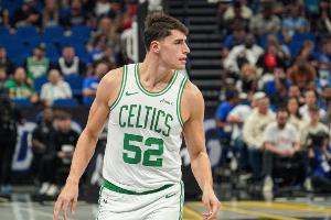 被打掉了！加爾扎6犯離場 本場6中5高效拿到13分