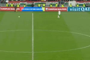 瘋狂的劇情！凱萊赫壓哨長傳發(fā)動(dòng)最后一攻，送索博、凱爾凱茲出局