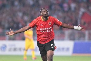 姆本扎：下賽季會(huì)繼續(xù)為遼寧鐵人效力，目標(biāo)在頂級(jí)聯(lián)賽站穩(wěn)腳跟