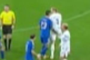 魔人屁股摸不得！哈蘭德被曼奇尼摸屁股后怒罵，多納魯馬勸架