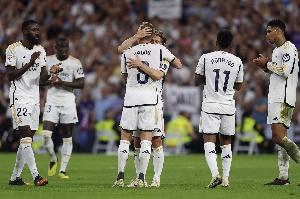 克羅斯評(píng)歷史最佳陣容：梅羅上榜，中場(chǎng)魔笛+齊祖，前鋒大小羅