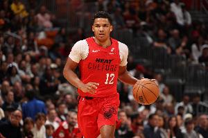 鮑威爾：德魯·史密斯替補穩(wěn)定力量 總能合適時間出現(xiàn)在正確位置