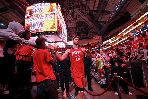 大心臟中鋒！申京本賽季關(guān)鍵時刻18中10 進(jìn)球數(shù)并列聯(lián)盟第一