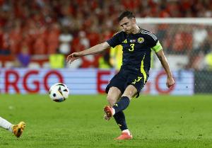 羅伯遜：我希望球迷們能夠準(zhǔn)備好，無論發(fā)生什么都能全力支持我們